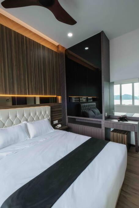 Ocean View *3 Bedrooms,One Piece,Seaview Homestay* Kuah Extérieur photo